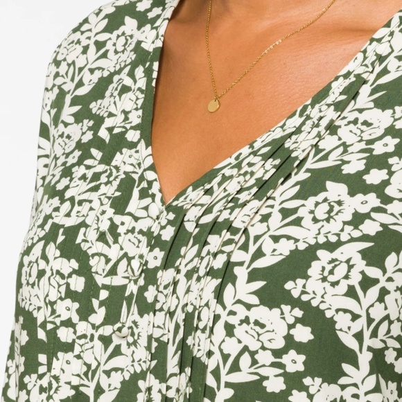 Fun2Fun-Marley Pleated Detail Top- NWT - Picture 3 of 3